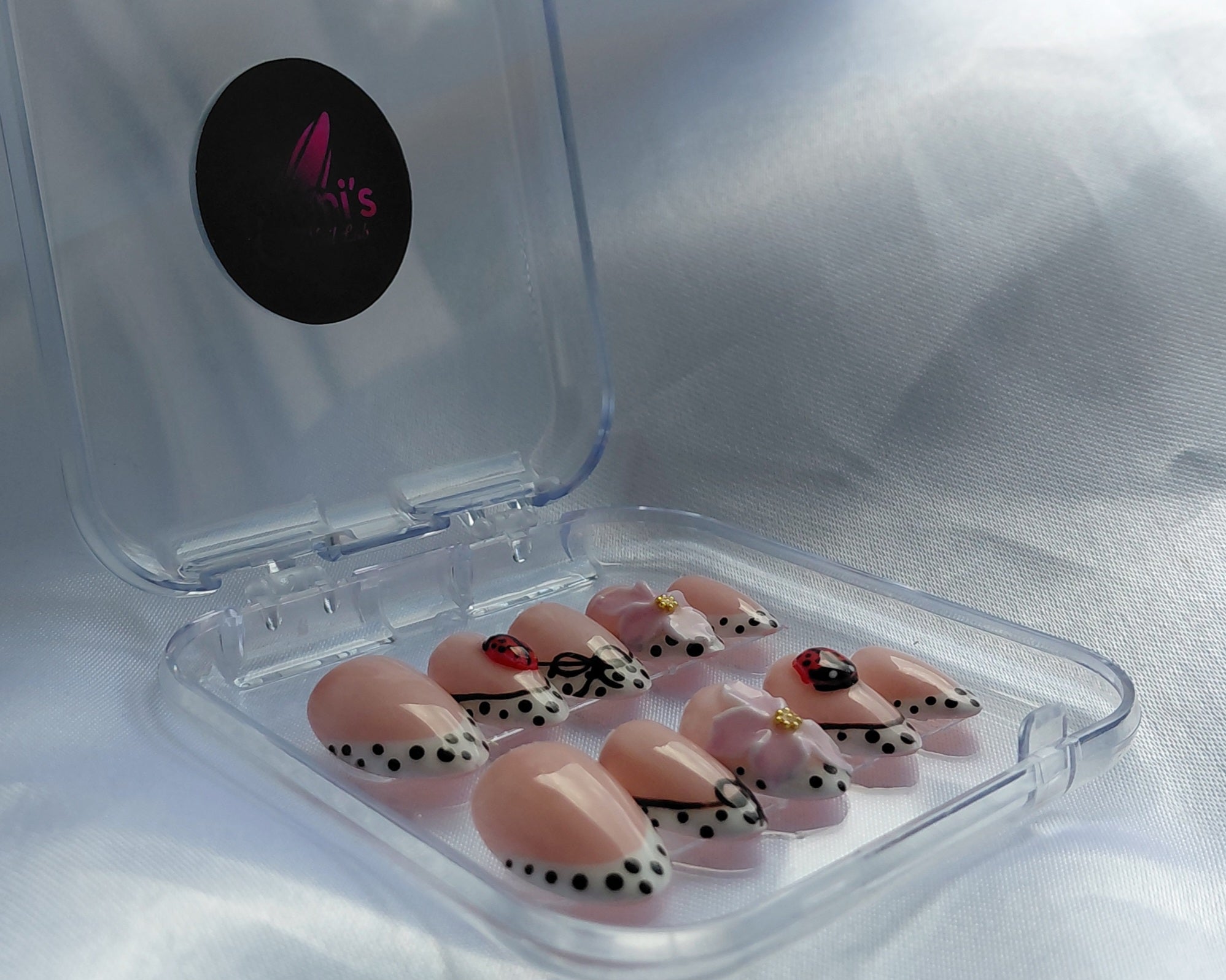 Sweet Ladybug Press on Nails | Marienkäfer Nägel Rosa | 3D Blumen Kunstnägel Handgemacht | Polka Dot French Wiederverwendbar Custom